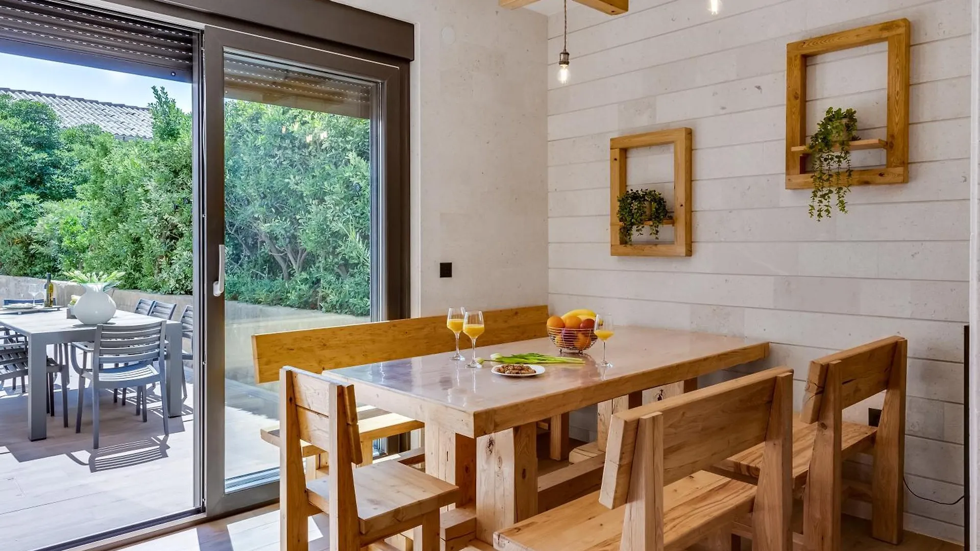 Apartment Terra Maiorum-Apartments With Heated Pool And Water Massage Povljana