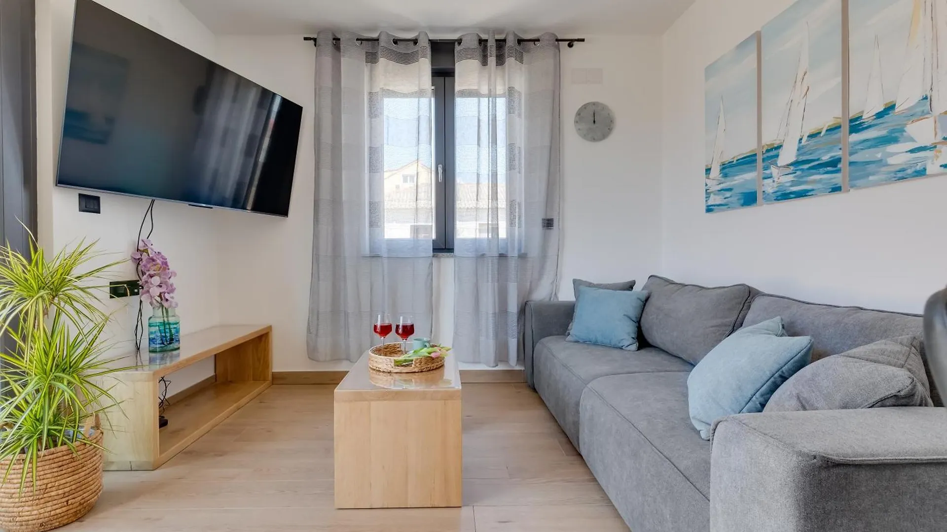Apartment Terra Maiorum-Apartments With Heated Pool And Water Massage Povljana
