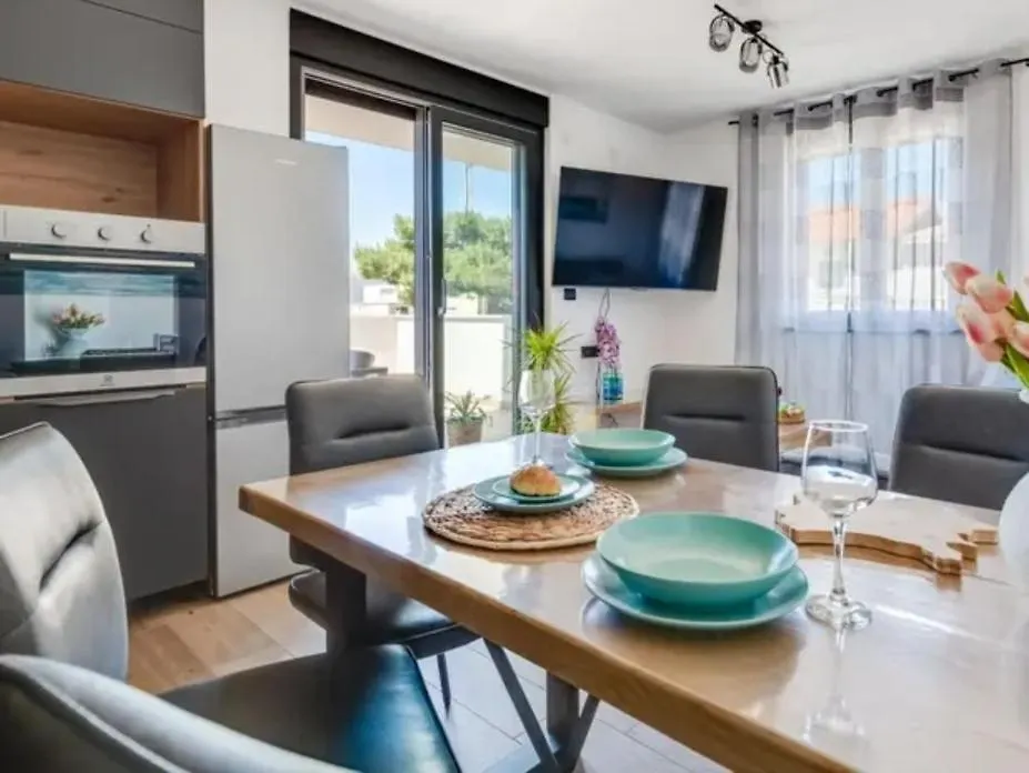 Apartment Terra Maiorum-Apartments With Heated Pool And Water Massage Povljana