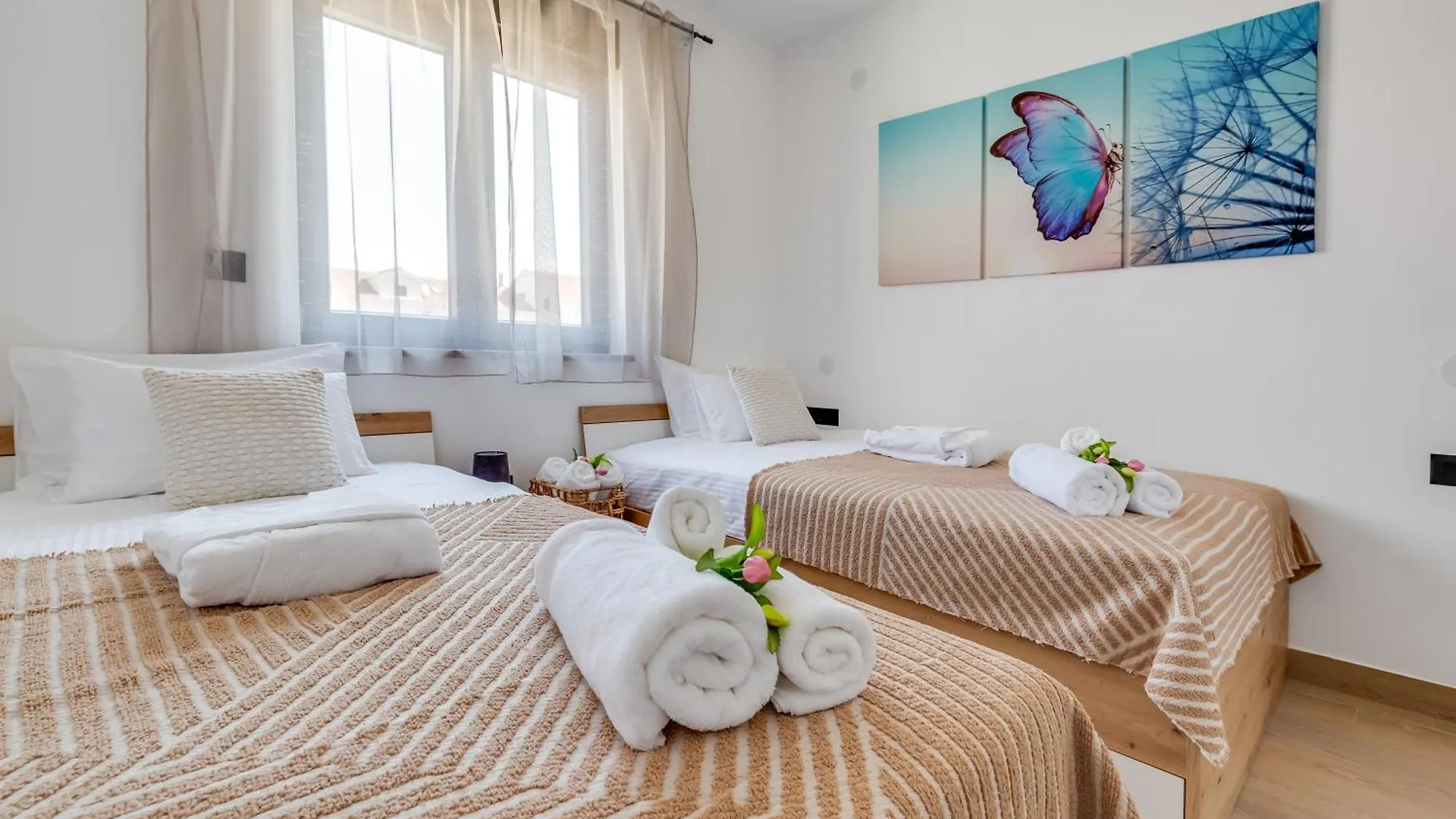 Terra Maiorum-Apartments With Heated Pool And Water Massage Povljana