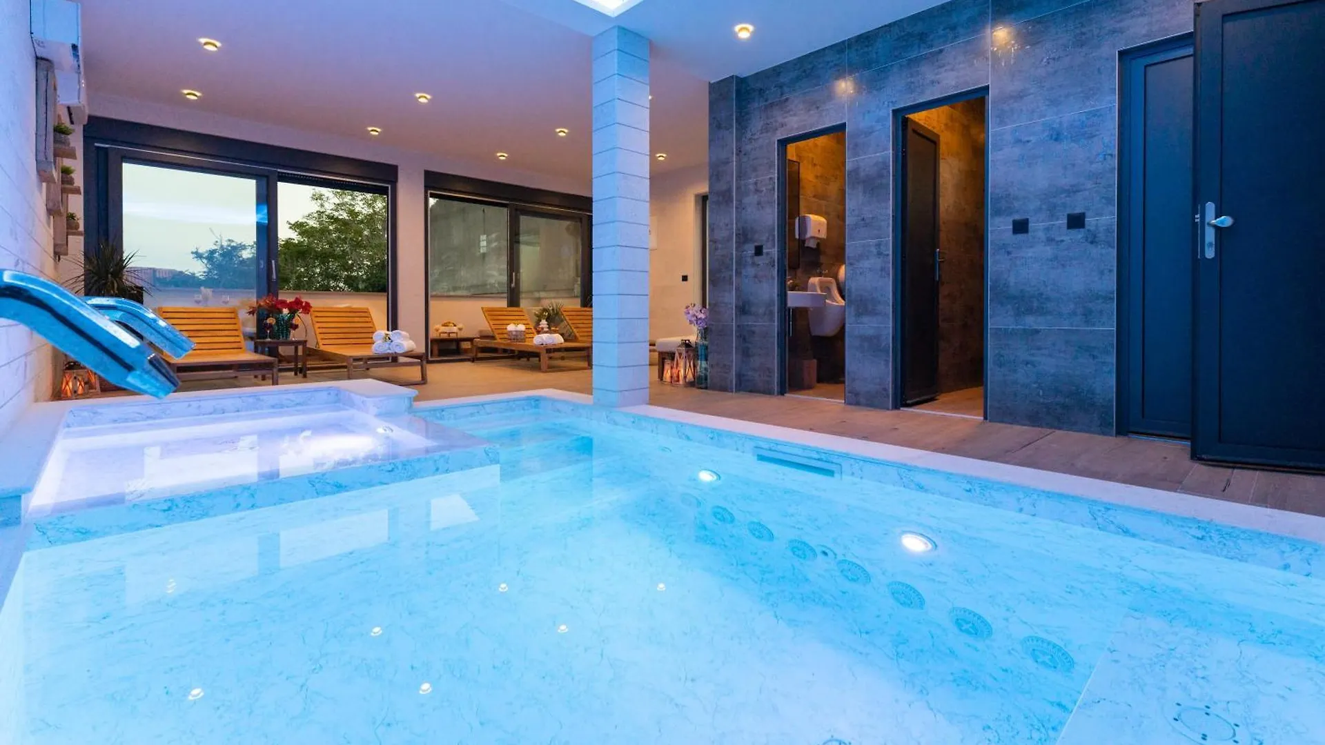 Terra Maiorum-Apartments With Heated Pool And Water Massage Povljana Croatia