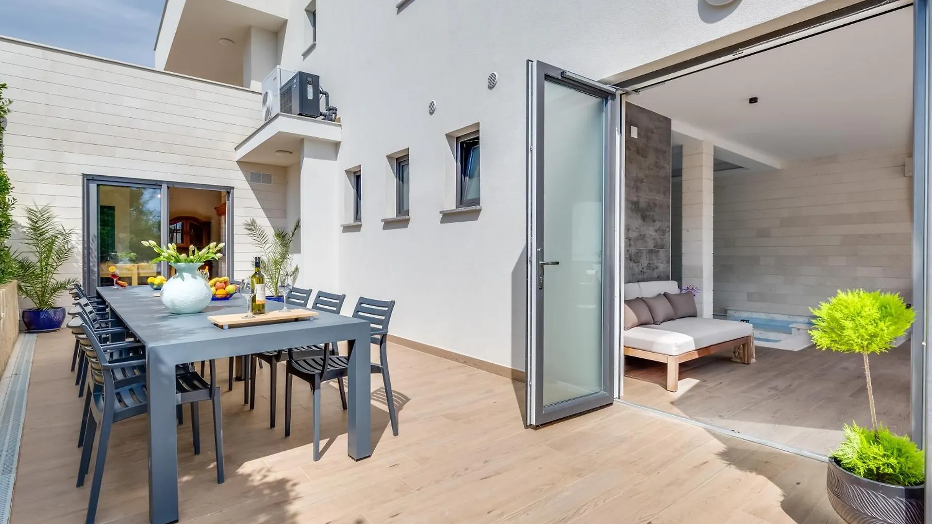 Terra Maiorum-Apartments With Heated Pool And Water Massage Povljana