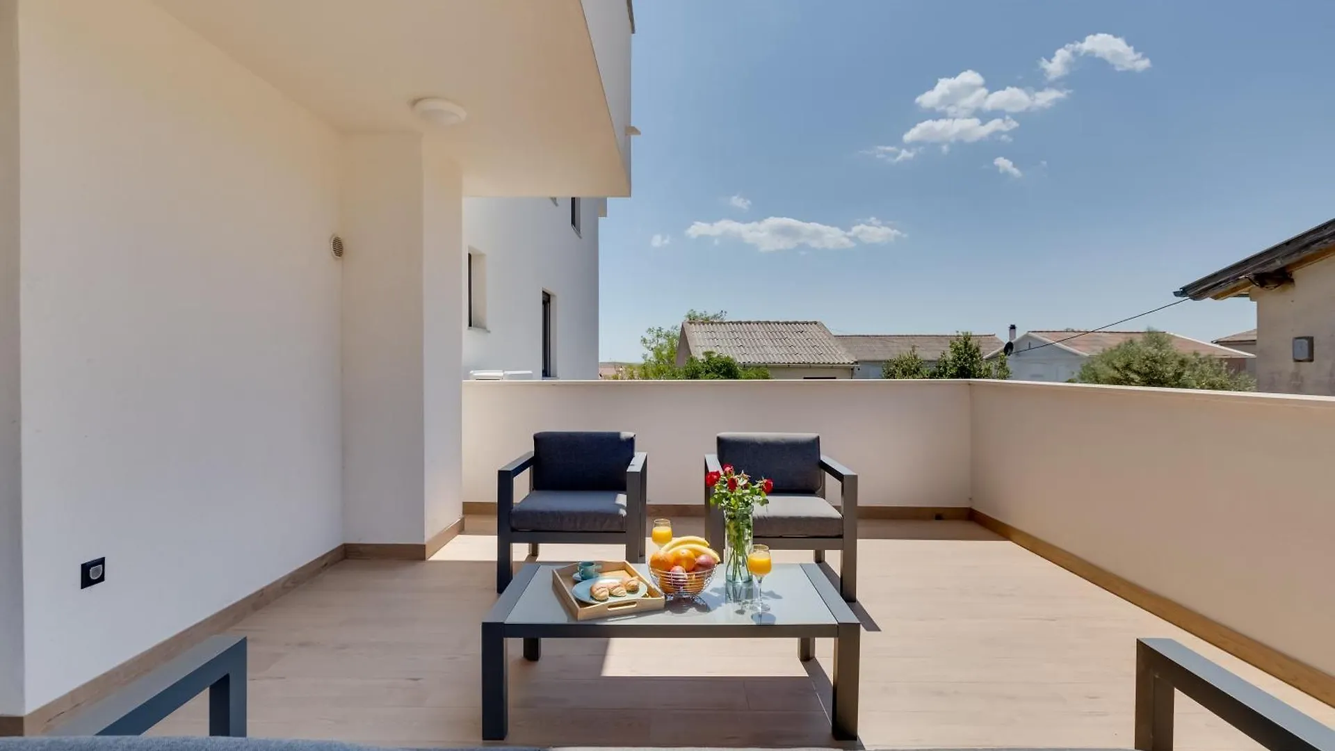 Terra Maiorum-Apartments With Heated Pool And Water Massage Povljana