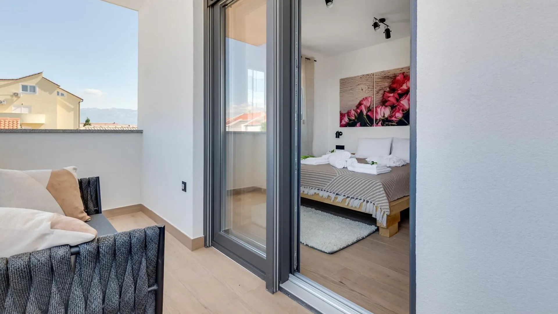 Terra Maiorum-Apartments With Heated Pool And Water Massage Povljana Apartament